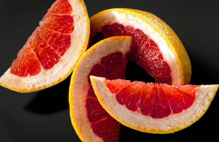 slices of pink grapefruit
