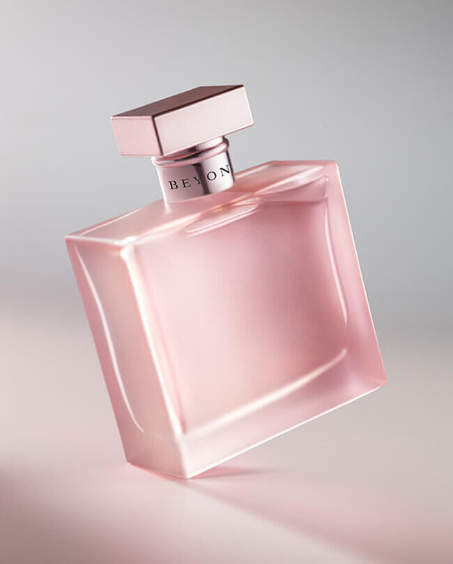 Image of Summer Romance Parfume Rose cake